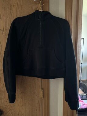 Lululemon Scuba - S/M